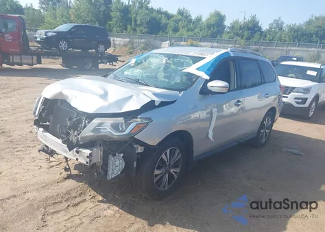 2017 Nissan Pathfinder Sv z USA, uszkodzony, nr VIN 5N1DR2MNXHC668256